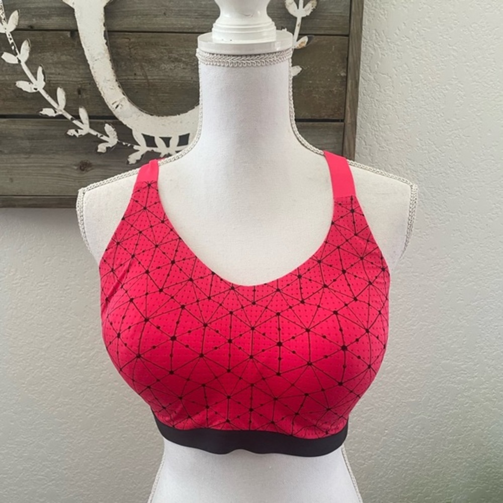 VSX sport pink black molded cup sports bra adjustable straps 36DD